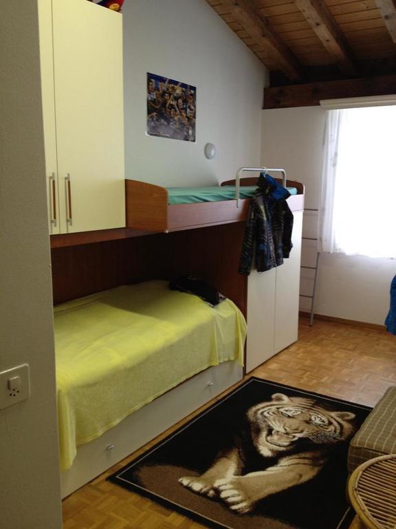 Apartment Plauncas Acletta Disentis Zimmer foto